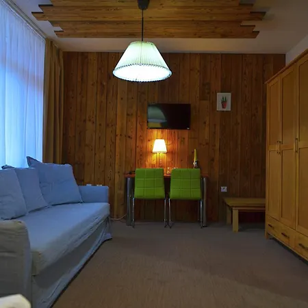 호텔 Hotel Osrblie